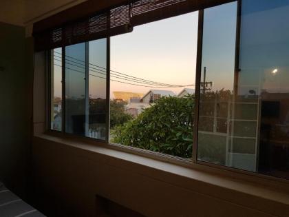 Bramber Court Art-Deco Self-Catering Apartments - image 8
