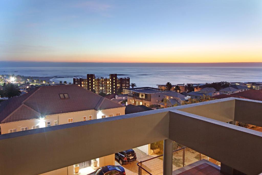 Strathmore House - image 6