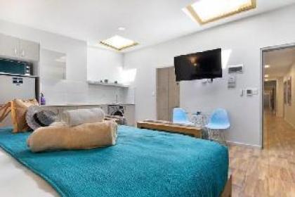 Urban Oasis at Windburg Suites - image 21
