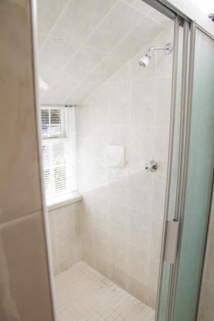 Howards End Manor B&B - image 13