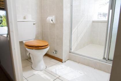 Howards End Manor B&B - image 14