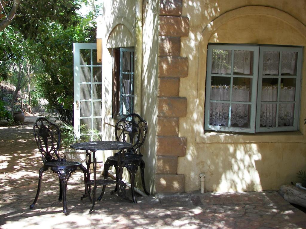 Aurora Guest Units - image 2