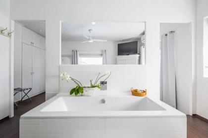 Clifton Sunset - Family Home - image 30