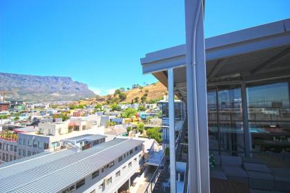 Luxe Penthouse with Private Rooftop Pool Deck & Panoramic Views - image 11