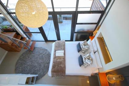 Luxe Penthouse with Private Rooftop Pool Deck & Panoramic Views - image 22