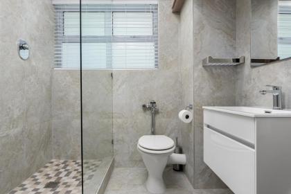 Cascades Apartments by Propr - image 25