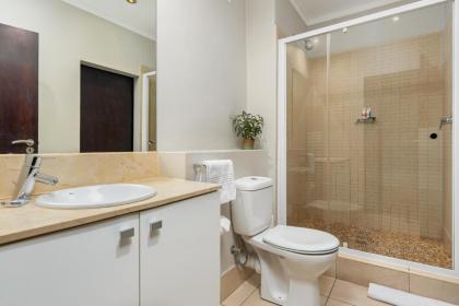 Icon Apartments - image 27