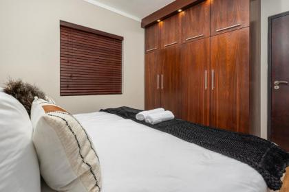 Icon Apartments - image 29