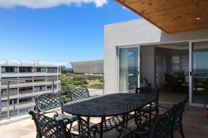 PENTHOUSE Golden Mile - image 12