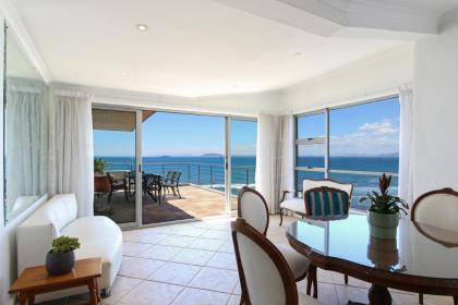 PENTHOUSE Golden Mile - image 16