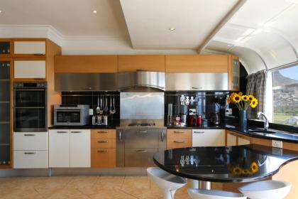 PENTHOUSE Golden Mile - image 20