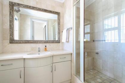PENTHOUSE Golden Mile - image 8