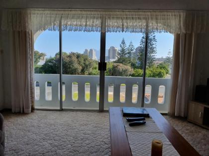 Sun & Sea in Blouberg - image 12