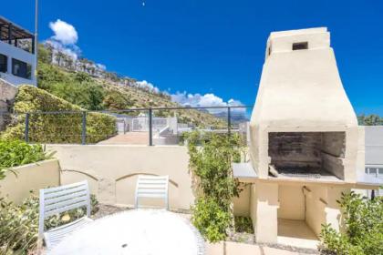 Quaint Cottage in Clifton - image 21