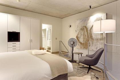 Metropolis Apartments - image 27