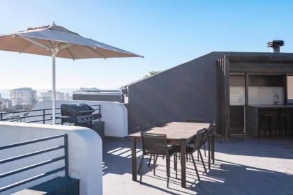 Penthouse on S - image 30