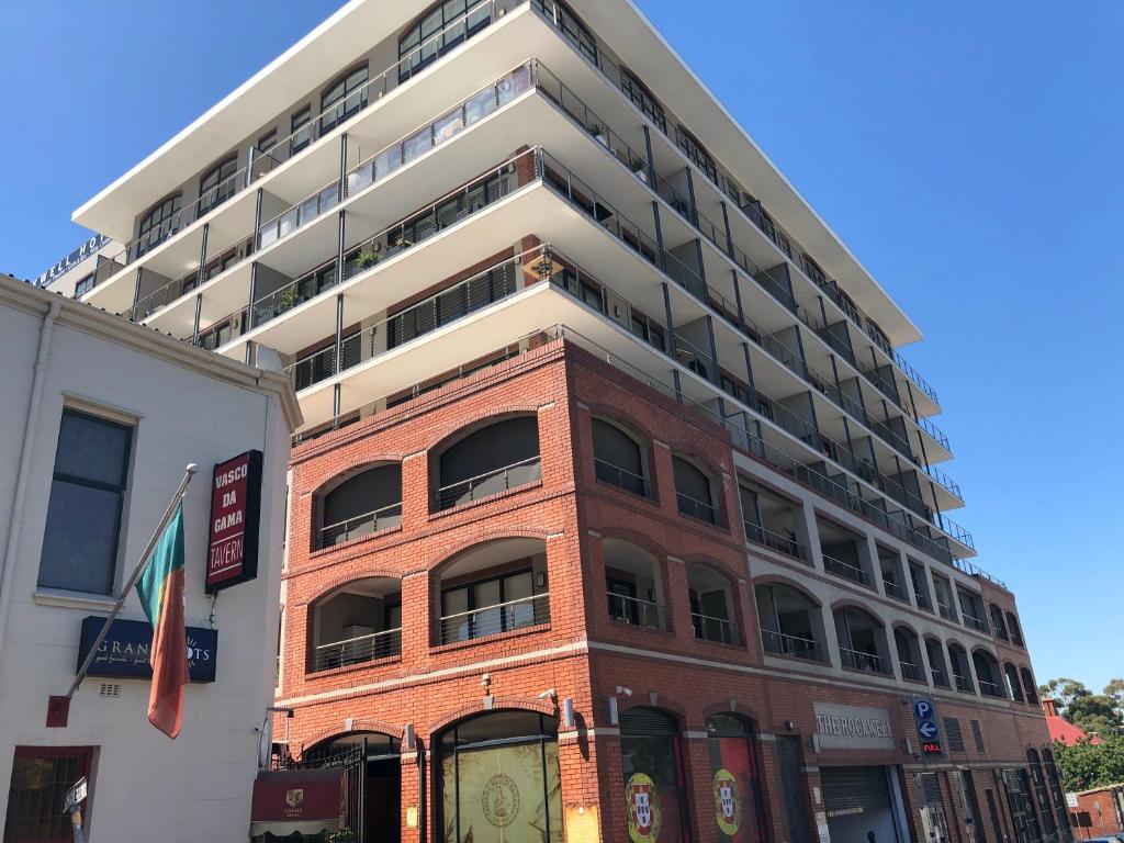 404 The Rockwell - image 4