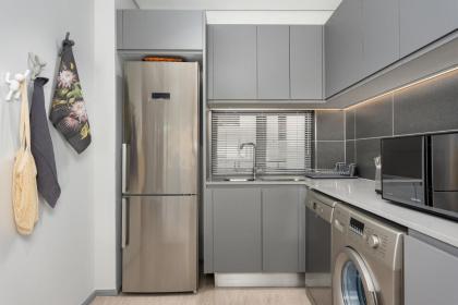 117 on Strand Apartments - image 21
