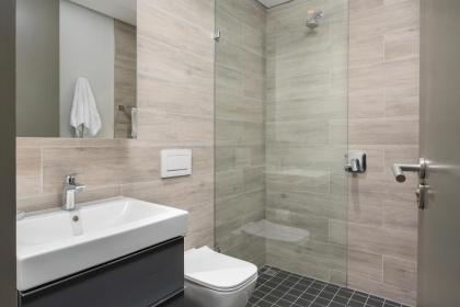 117 on Strand Apartments - image 27