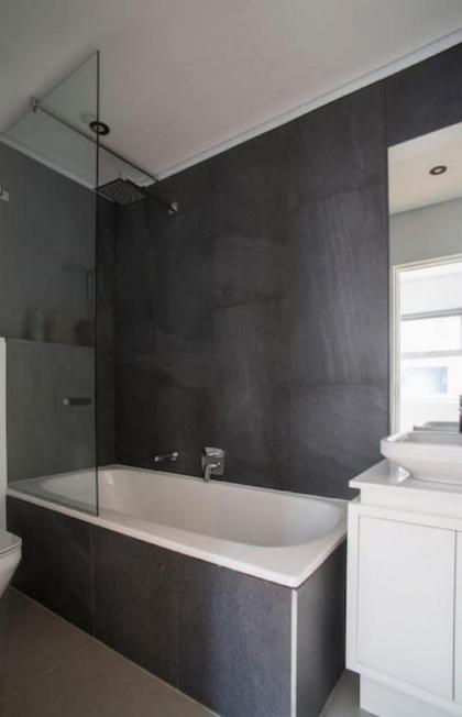 Brand New Funky Green Point Apartment
