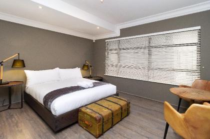 2 bed 2 bath Getaway in Trendy De Waterkant