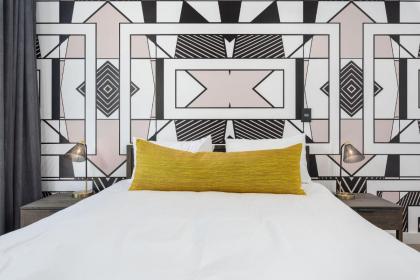 The Signature Apartments - image 18