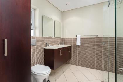 Island View 208 - image 2