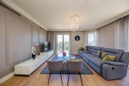 407 Royal - image 24
