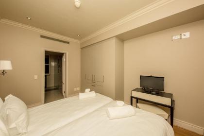 407 Royal - image 26