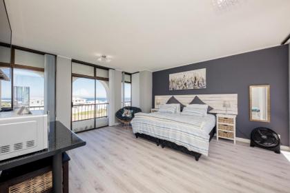 Big Blue Accommodation - image 20