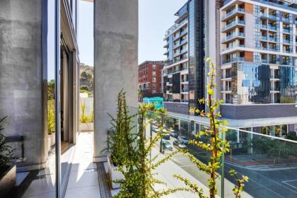 Always-Power Luxury De Waterkant Loft Retreat - image 8