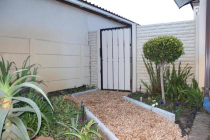 Amru Guesthouse B&B - image 13
