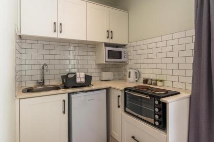 Oak Manor - image 30