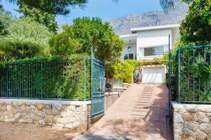 Backup Powered Table Mountain Family Retreat - image 2