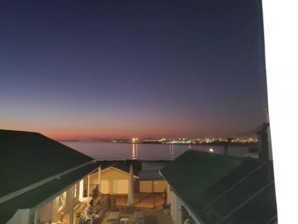 Gordon's Beach Lodge - image 20