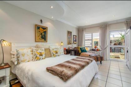 Gordon's Beach Lodge - image 28