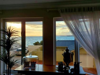 Gordon's Beach Lodge - image 5