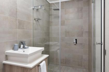 Waters Edge Apartments - image 27