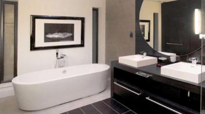 luxurious Villa perfect for Holiday. - image 4