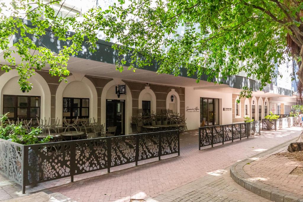 Trendy Apartment in Thibault Square City Centre - image 4