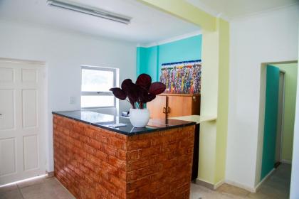 Room in Guest room - Annex Lodge Ndabeni - image 10