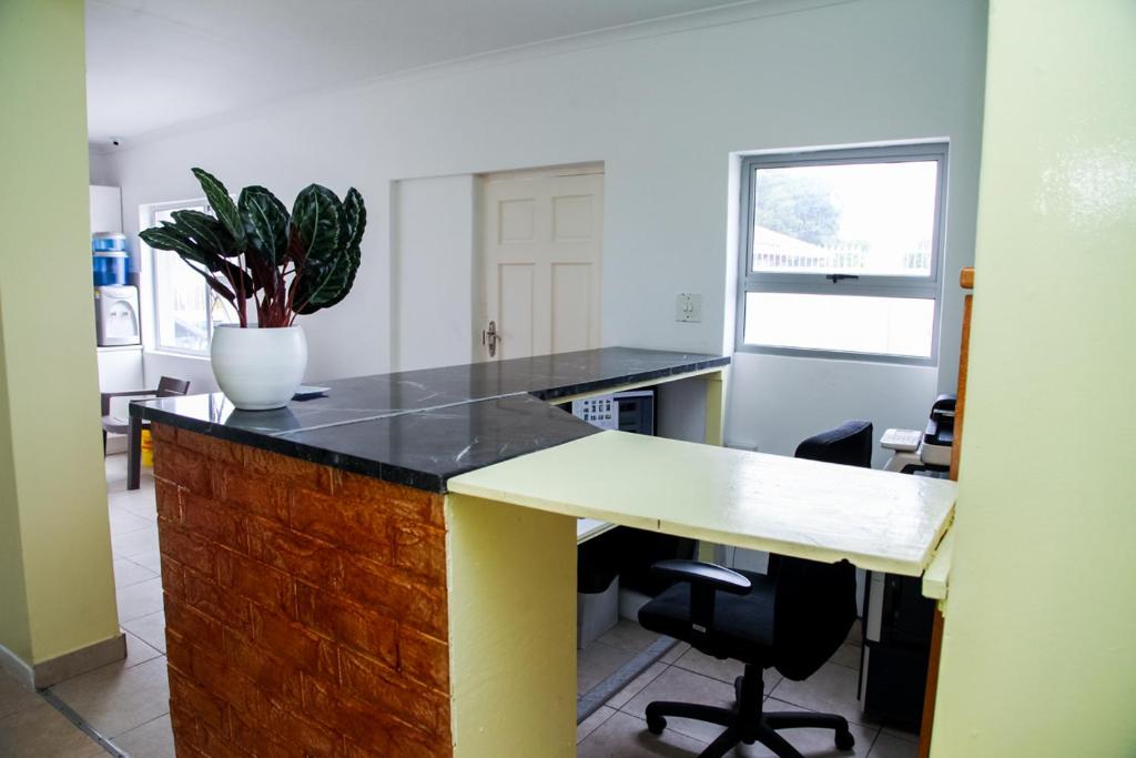 Room in Guest room - Annex Lodge Ndabeni - image 7