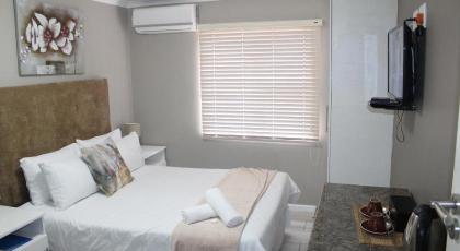 103onWallace Self Catering Guest House - image 21