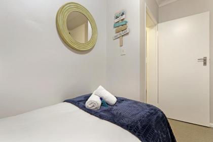 Big Bay Beach Club 98 by HostAgents - image 18