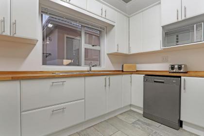Big Bay Beach Club J32 by HostAgents - image 13