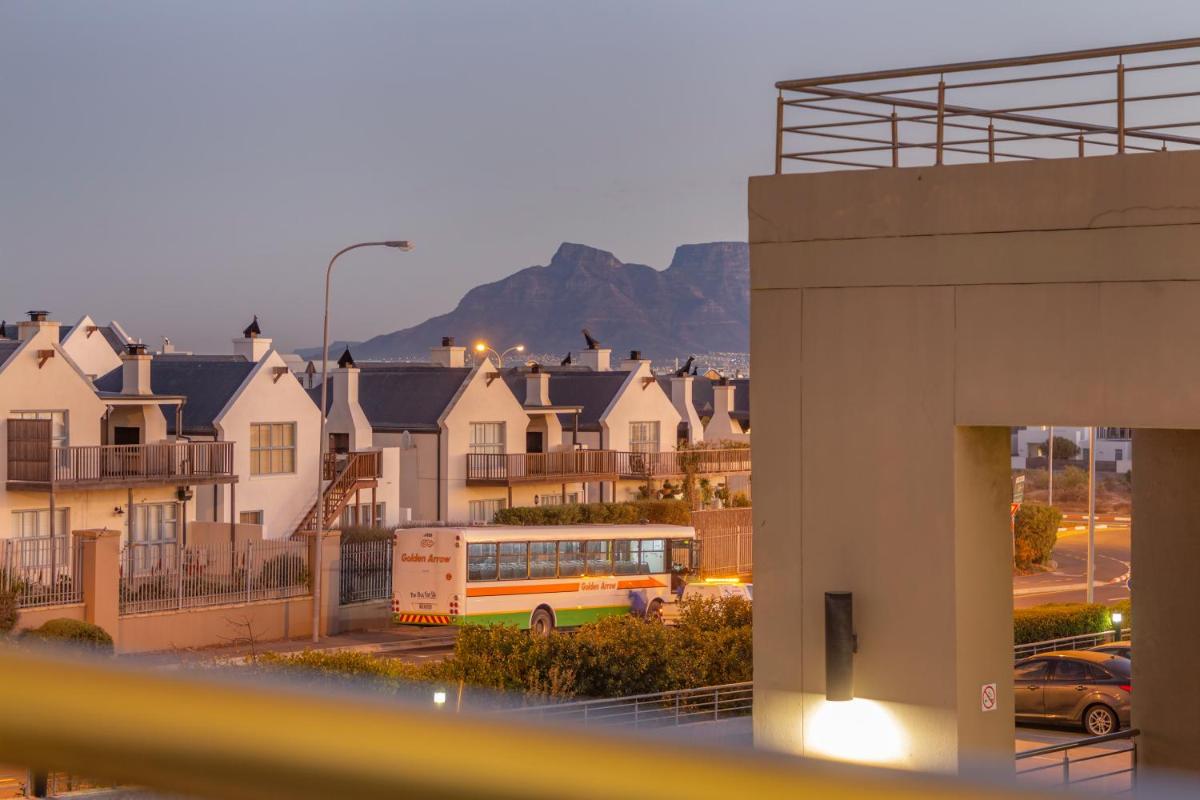 Seaside Village by HostAgents - main image