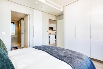 Always-Power Luxury Sky Retreat - image 21