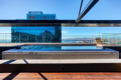 Always-Power Luxury Sky Retreat - image 27