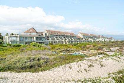 Dolphin Beach E30 - image 23