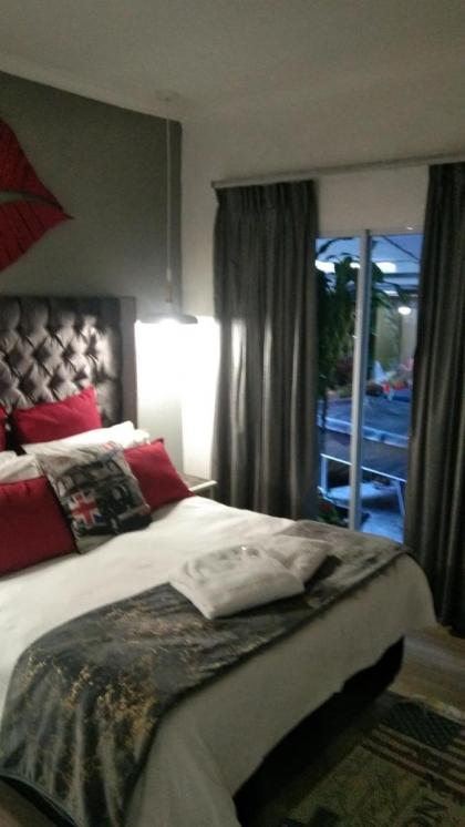 Mitchell's Guesthouse - image 21